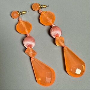 J Cʀᴇᴡ Cʀʏsᴛᴀʟ & Tʜʀᴇᴀᴅ Bᴀʟʟ Dʀᴏᴘ Eᴀʀʀɪɴɢs ɪɴ Cᴏʀᴀʟ/Oʀᴀɴɢᴇ